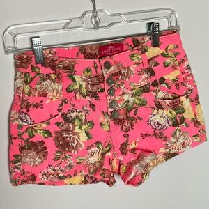 Woman’s Size 2 Shorts Vibrant Pink Floral Flowers Almost Famous Brand
